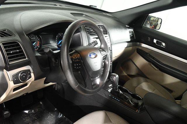 2018 Ford Explorer 3rd Row photo