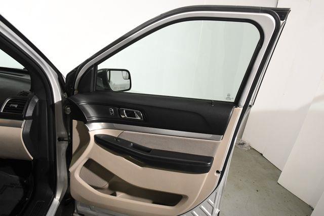 2018 Ford Explorer 3rd Row photo