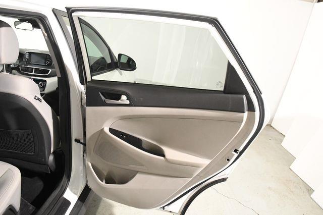 2019 Hyundai Tucson SE photo