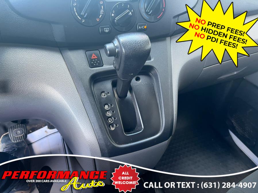 2015 Nissan NV200 I4 S photo