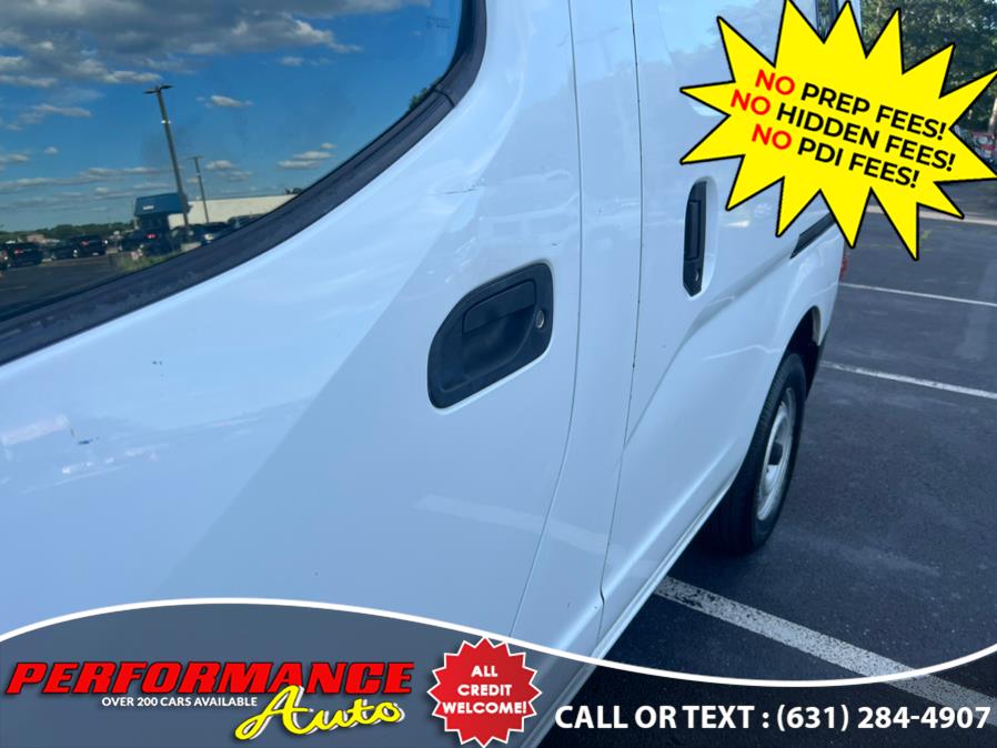 2015 Nissan NV200 I4 S photo