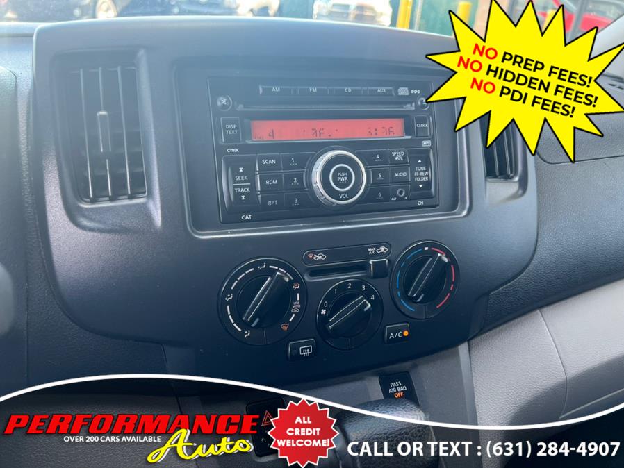 2015 Nissan NV200 I4 S photo
