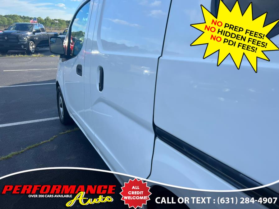 2015 Nissan NV200 I4 S photo