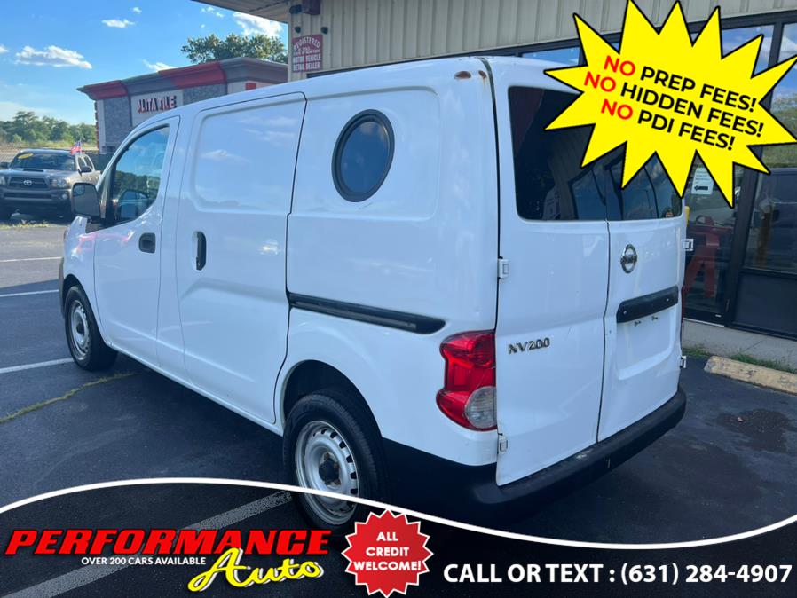2015 Nissan NV200 I4 S photo