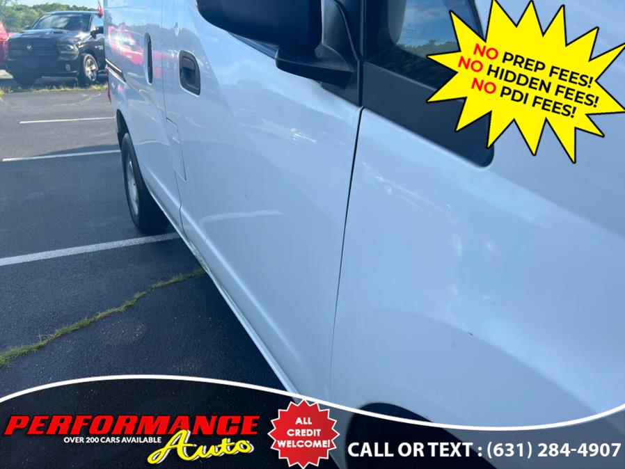 2015 Nissan NV200 I4 S photo