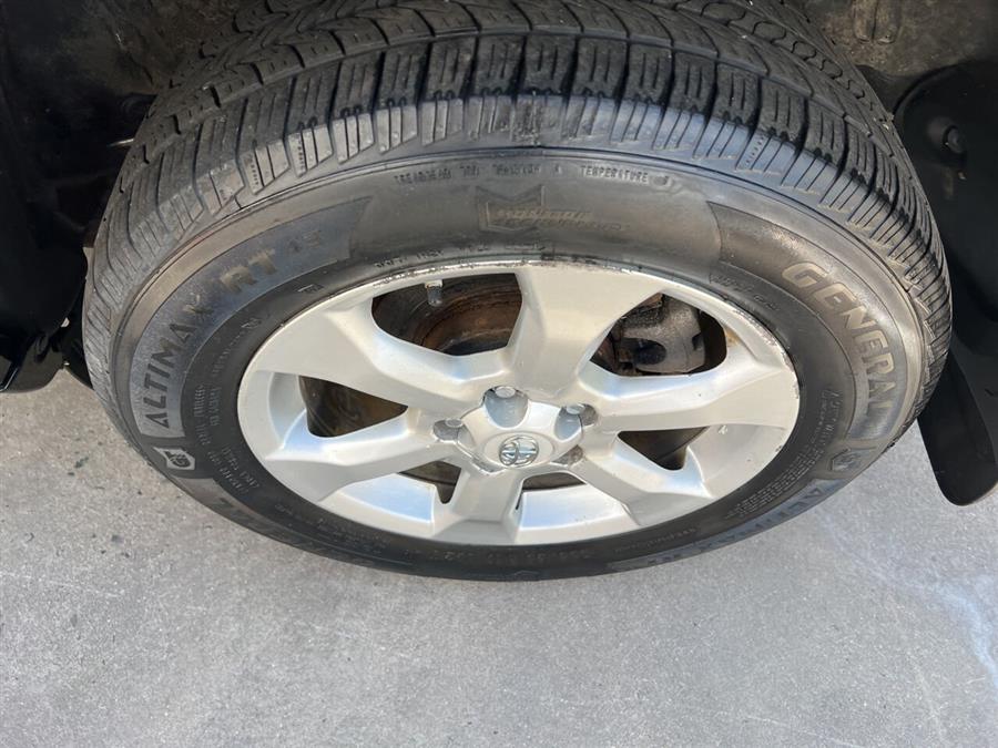 2011 Toyota RAV4 Limited photo