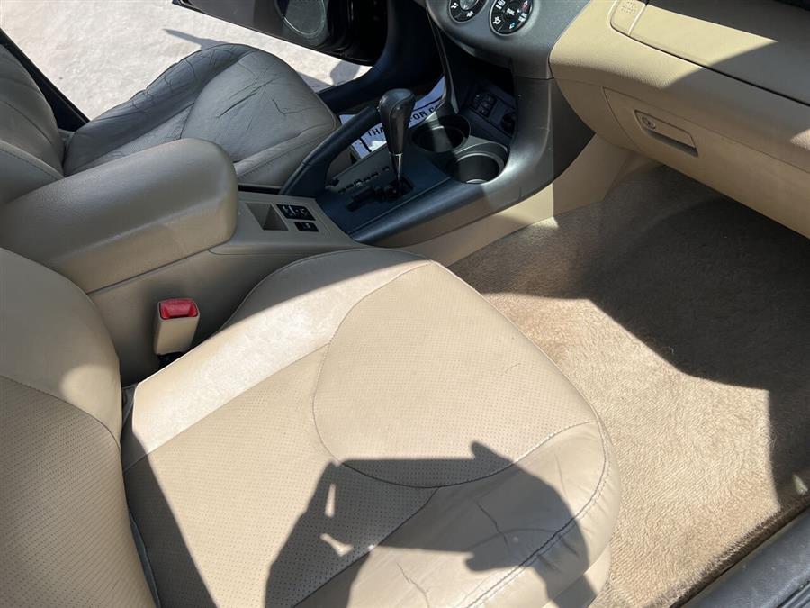 2011 Toyota RAV4 Limited photo