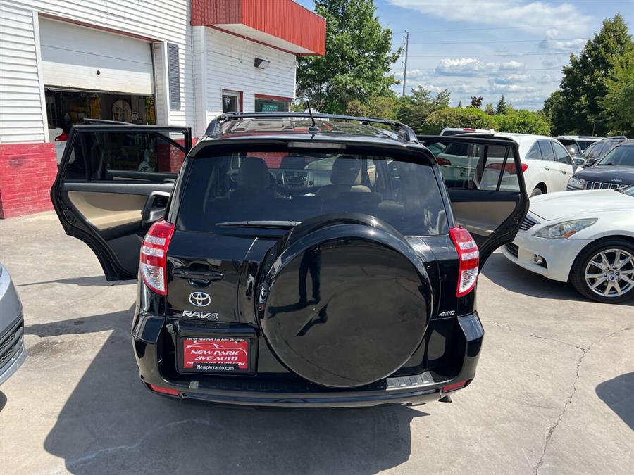 2011 Toyota RAV4 Limited photo
