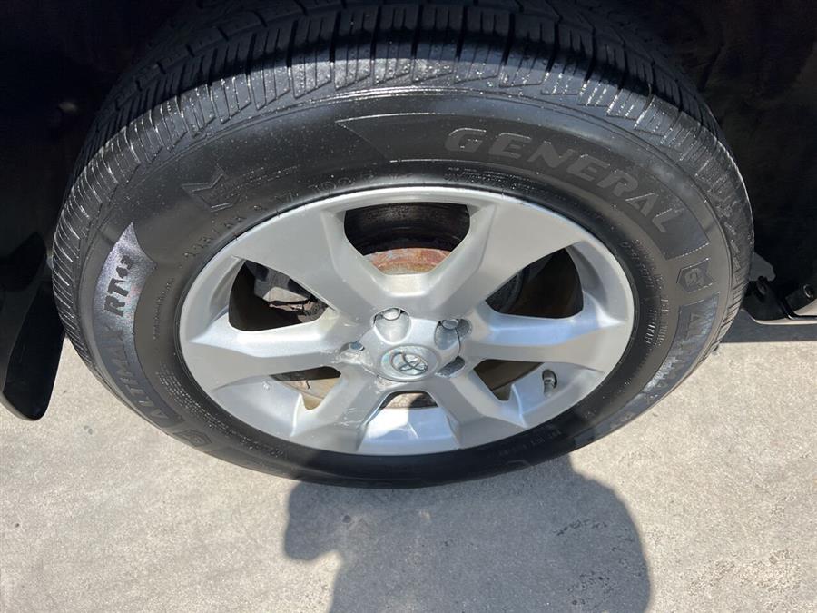2011 Toyota RAV4 Limited photo