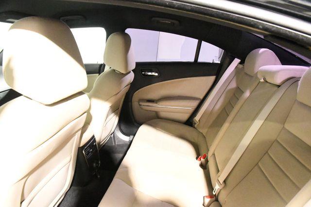 2014 Dodge Charger V6 photo