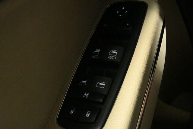 2014 Dodge Charger V6 photo
