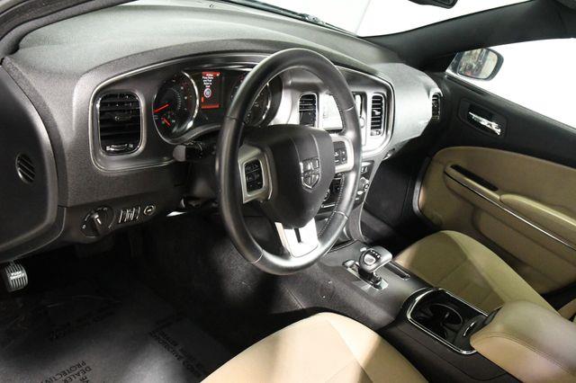 2014 Dodge Charger V6 photo