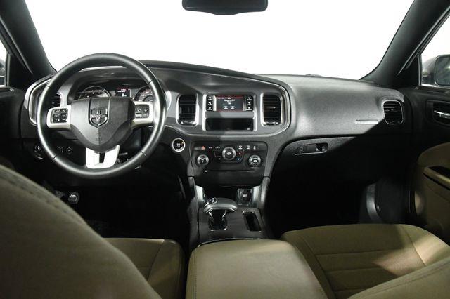 2014 Dodge Charger V6 photo