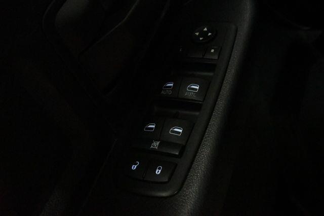2016 RAM 1500 Tradesman photo