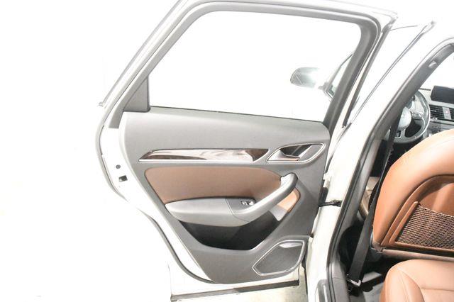 2016 Audi Q3 Prestige photo