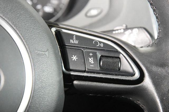 2016 Audi Q3 Prestige photo