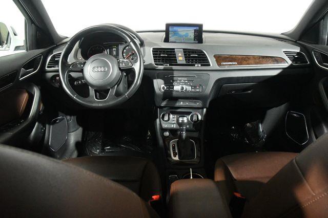 2016 Audi Q3 Prestige photo