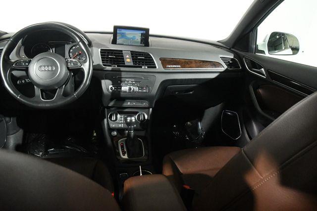 2016 Audi Q3 Prestige photo