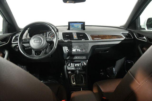2016 Audi Q3 Prestige photo