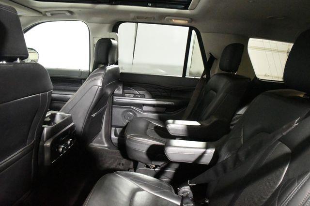 2019 Ford Expedition Platinum photo