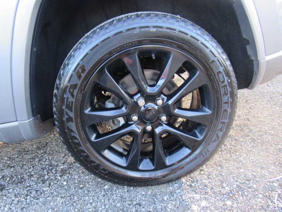 2019 Jeep Grand Cherokee Altitude 4x4 photo