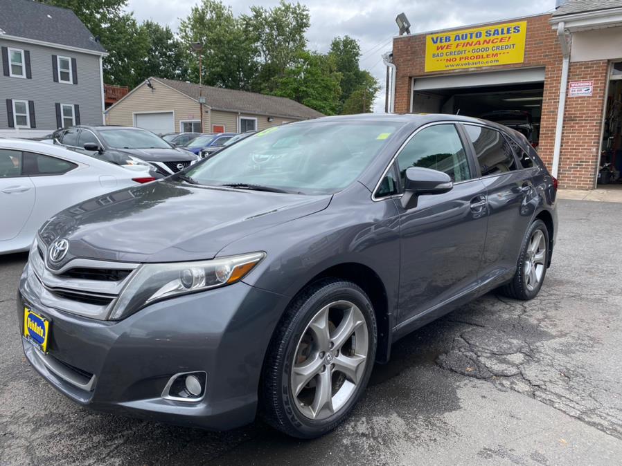 2013 Toyota Venza LE photo