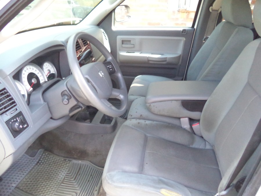 2005 Dodge Dakota SLT photo