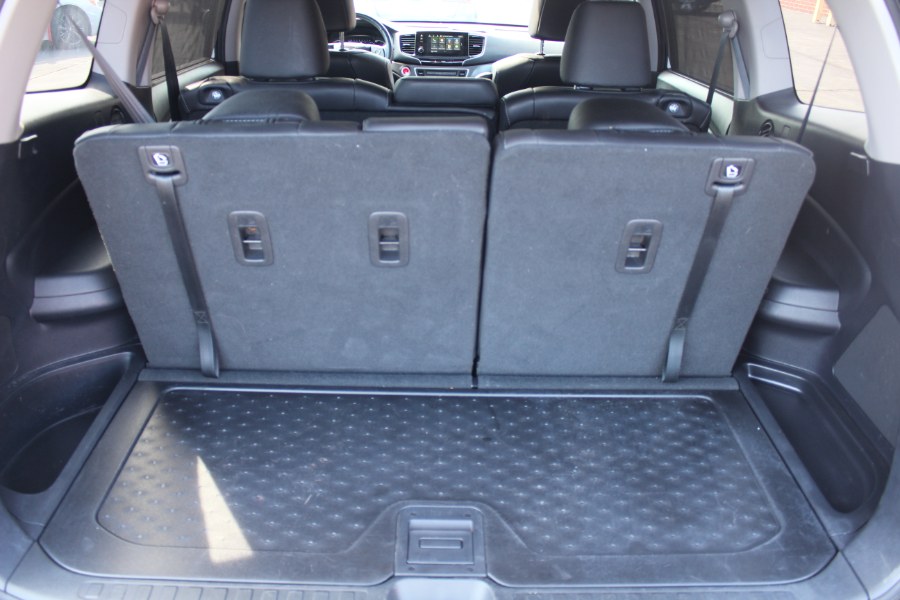 2020 Honda Pilot EX-L photo 24