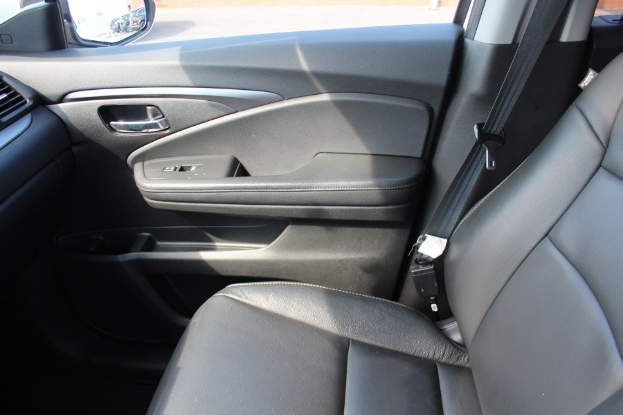 2020 Honda Pilot EX-L photo 15