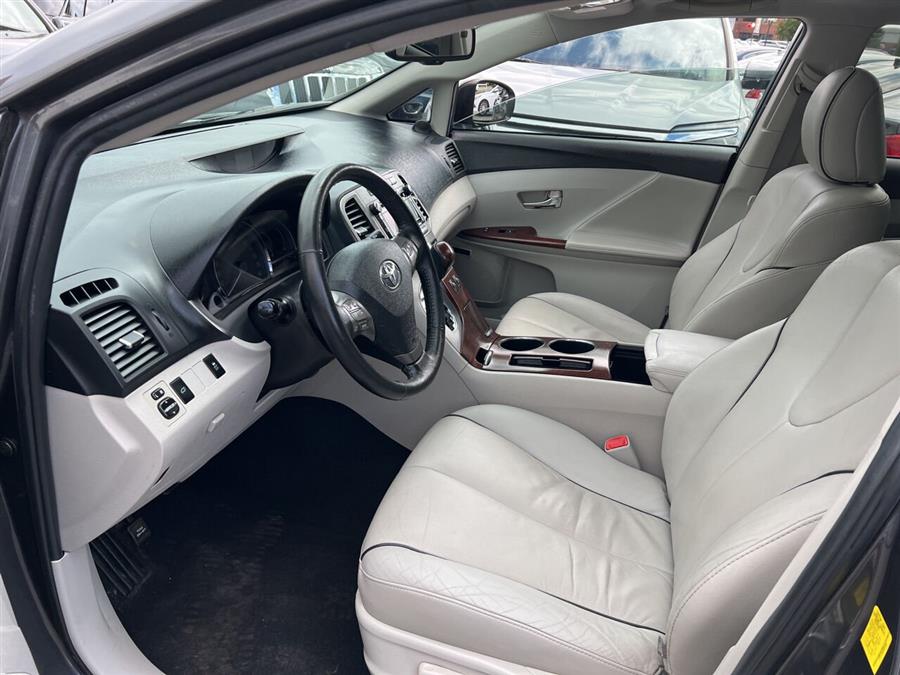 2011 Toyota Venza FWD V6 photo