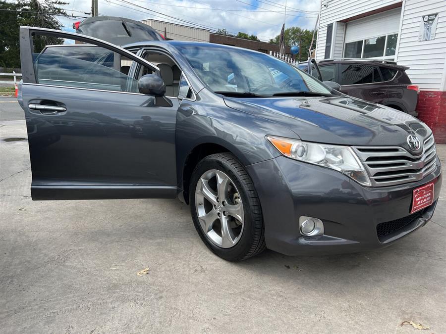 2011 Toyota Venza FWD V6 photo