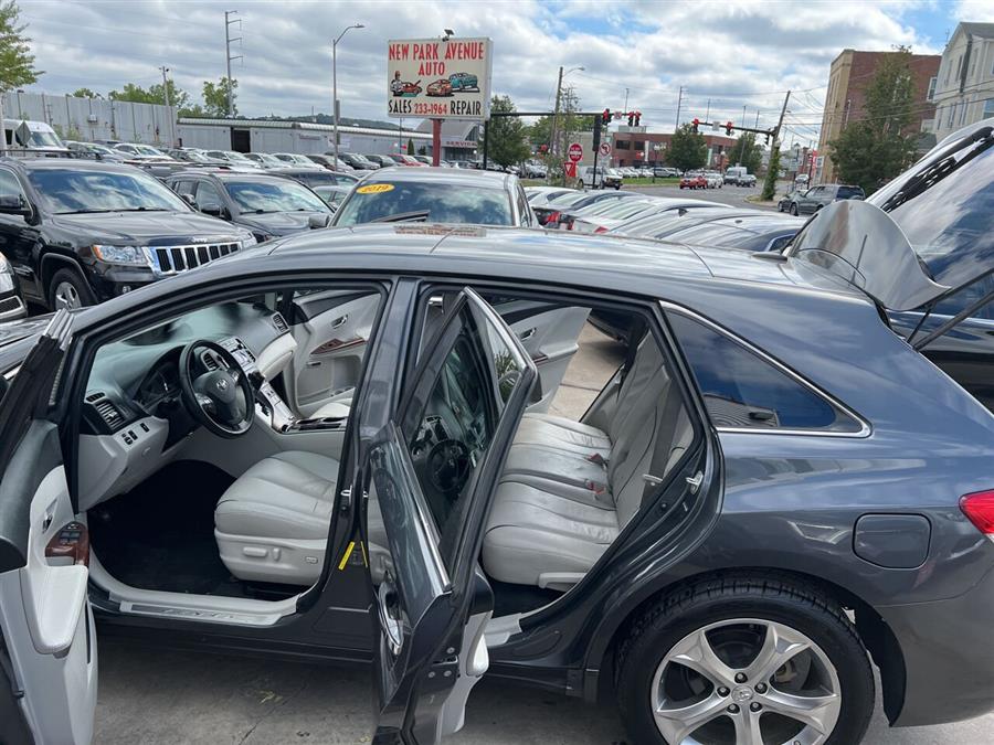2011 Toyota Venza FWD V6 photo