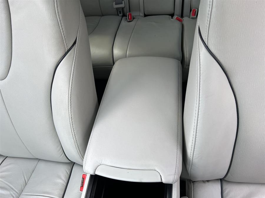 2011 Toyota Venza FWD V6 photo
