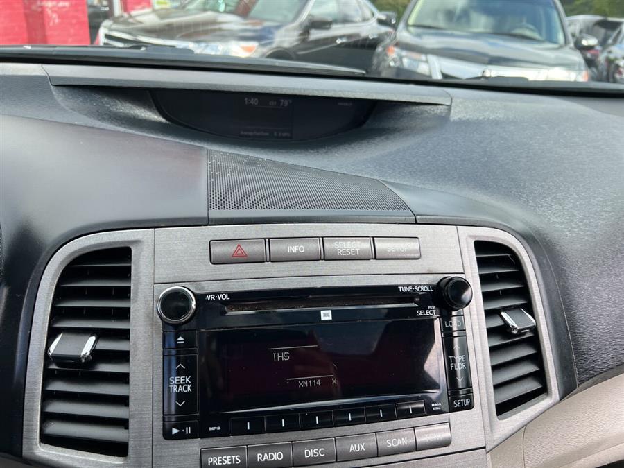 2011 Toyota Venza FWD V6 photo