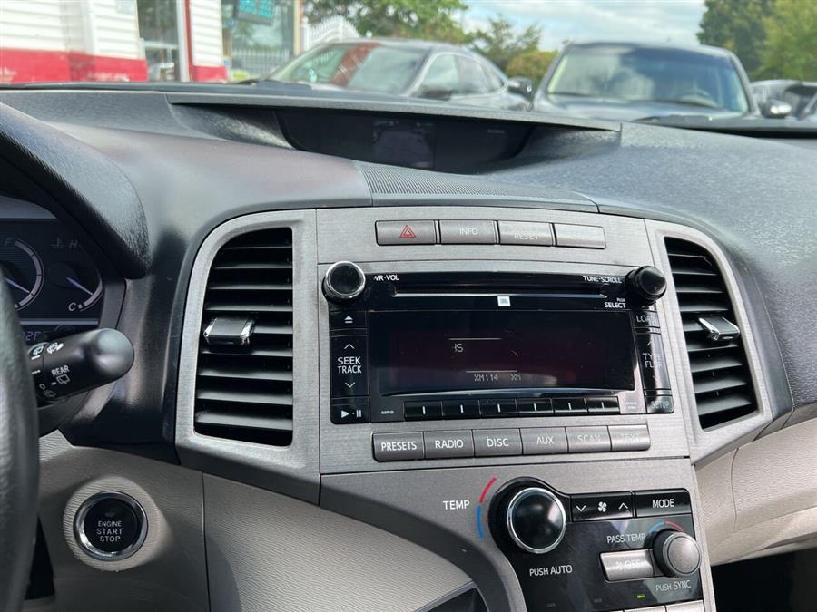 2011 Toyota Venza FWD V6 photo