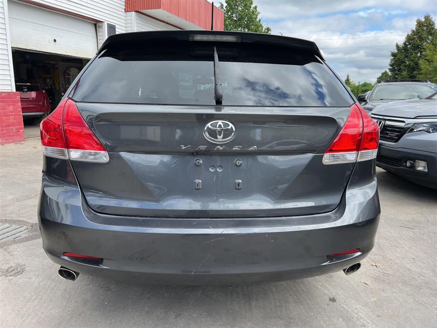 2011 Toyota Venza FWD V6 photo