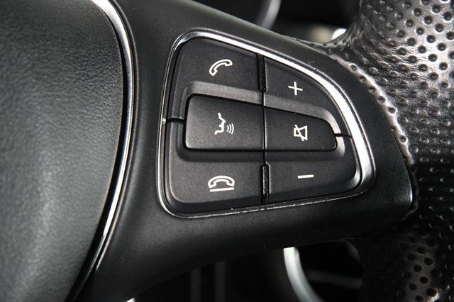 2017 Mercedes-Benz GLC 300 awd photo