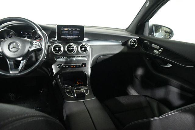 2017 Mercedes-Benz GLC 300 awd photo