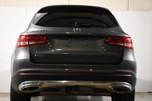 2017 Mercedes-Benz GLC 300 awd photo