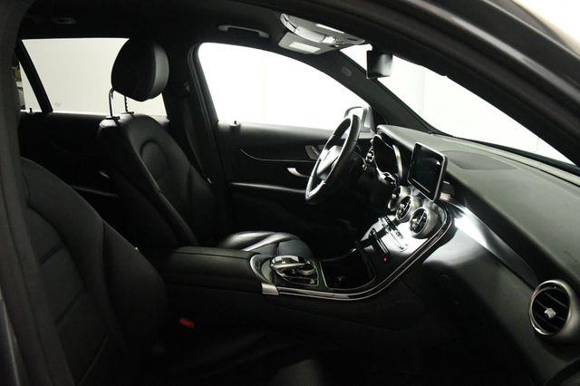 2017 Mercedes-Benz GLC 300 awd photo