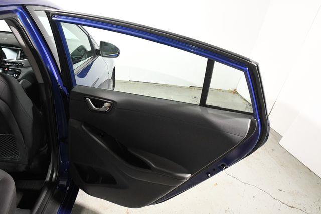 2019 Hyundai IONIQ Hybrid Blue photo
