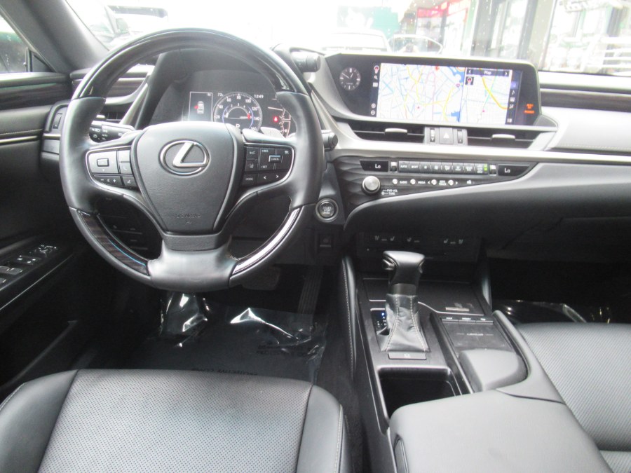 2021 Lexus ES ES photo