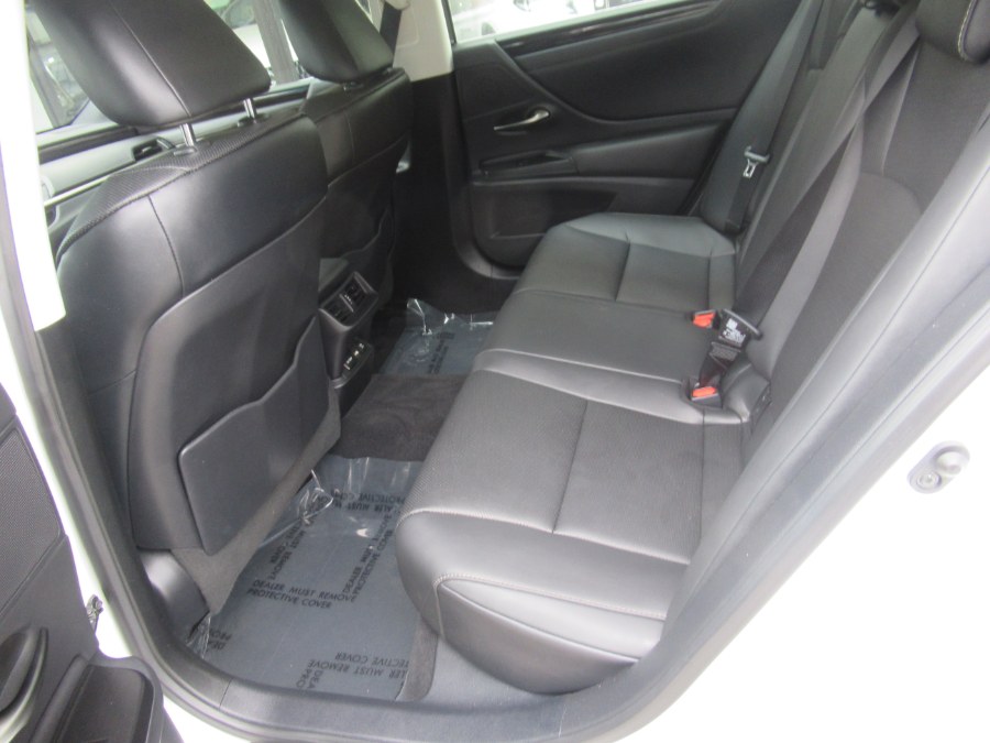 2021 Lexus ES ES photo