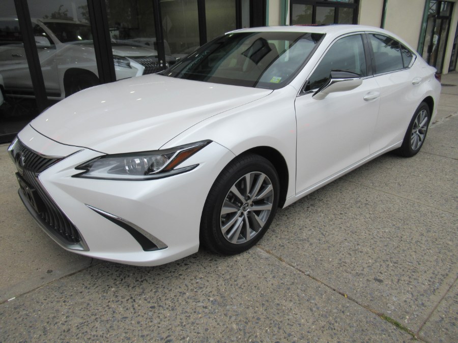 2021 Lexus ES ES photo