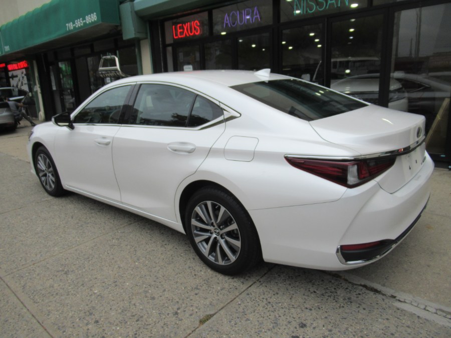 2021 Lexus ES ES photo