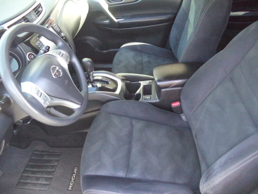 2016 Nissan Rogue AWD 4dr S photo