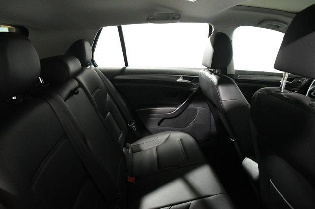 2021 Volkswagen Golf TSI.Free Lifetime Powertrain W photo