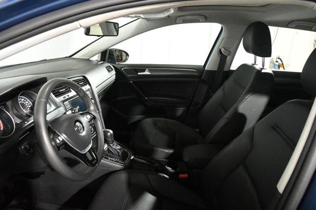 2021 Volkswagen Golf TSI.Free Lifetime Powertrain W photo
