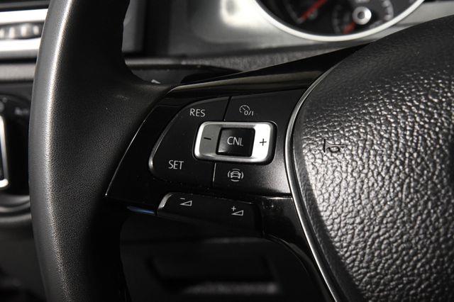 2021 Volkswagen Golf TSI.Free Lifetime Powertrain W photo