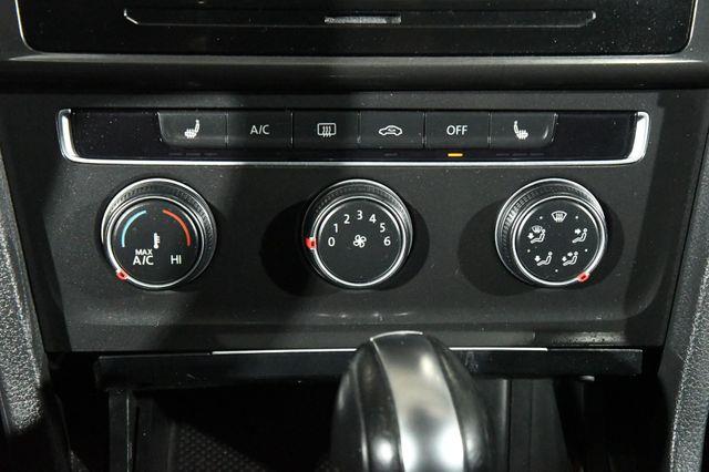 2021 Volkswagen Golf TSI.Free Lifetime Powertrain W photo